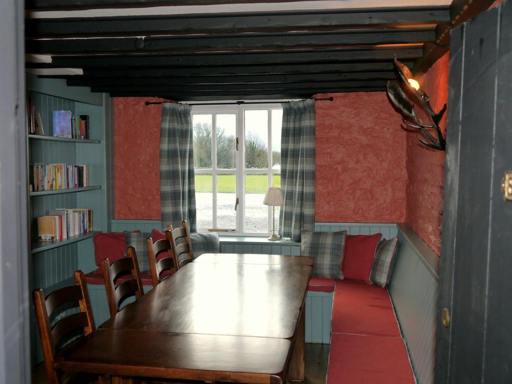 Garway Moon Inn Екстериор снимка
