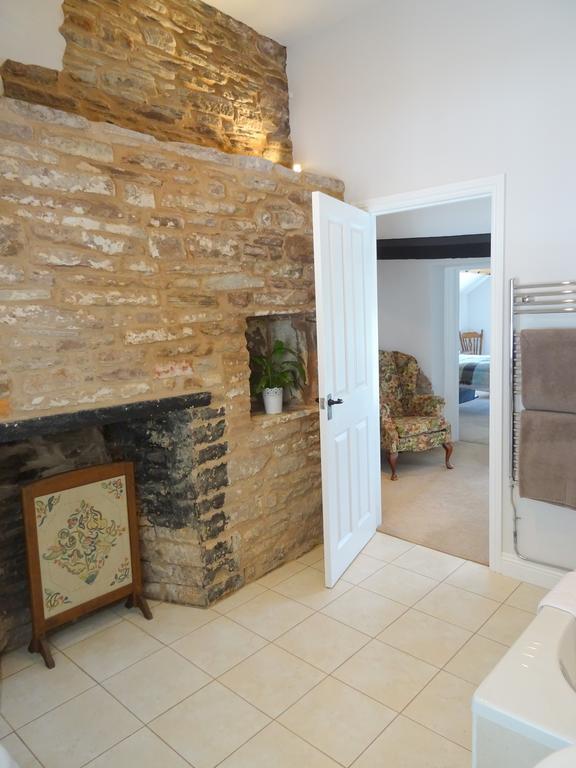 Garway Moon Inn Екстериор снимка