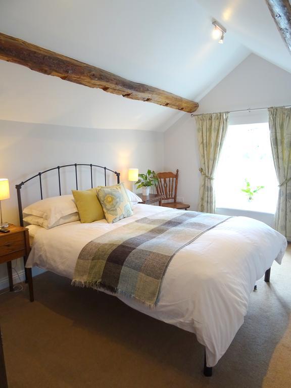 Garway Moon Inn Екстериор снимка