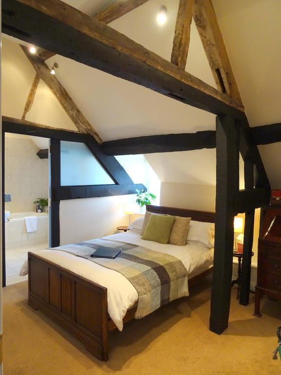 Garway Moon Inn Екстериор снимка